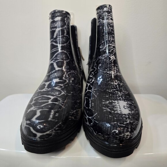Seven7 | Black Snake Print Halifax Chelsea Rain Boots - Black and Gray - Picture 2 of 6